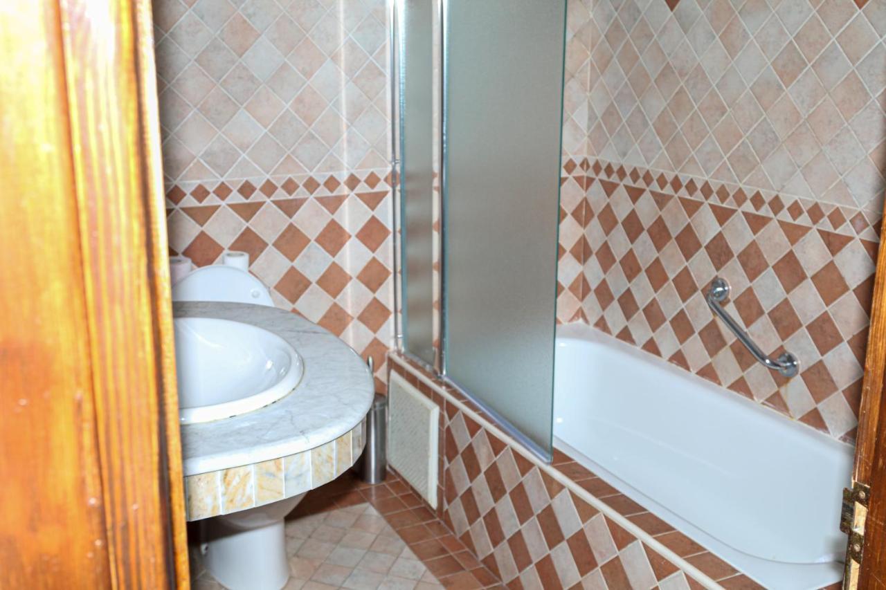 Hotel Mandy Тетуан Экстерьер фото